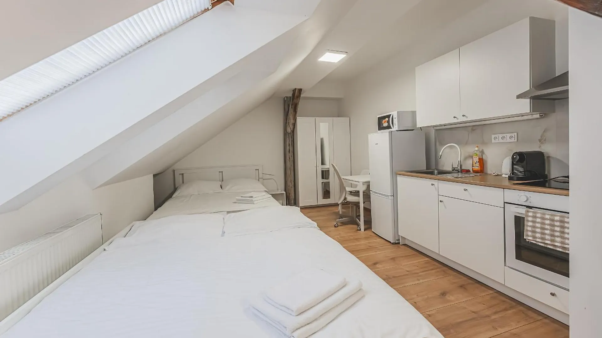 Flat Near Prague Castle Stylish & Prime Location 1 Apartamento