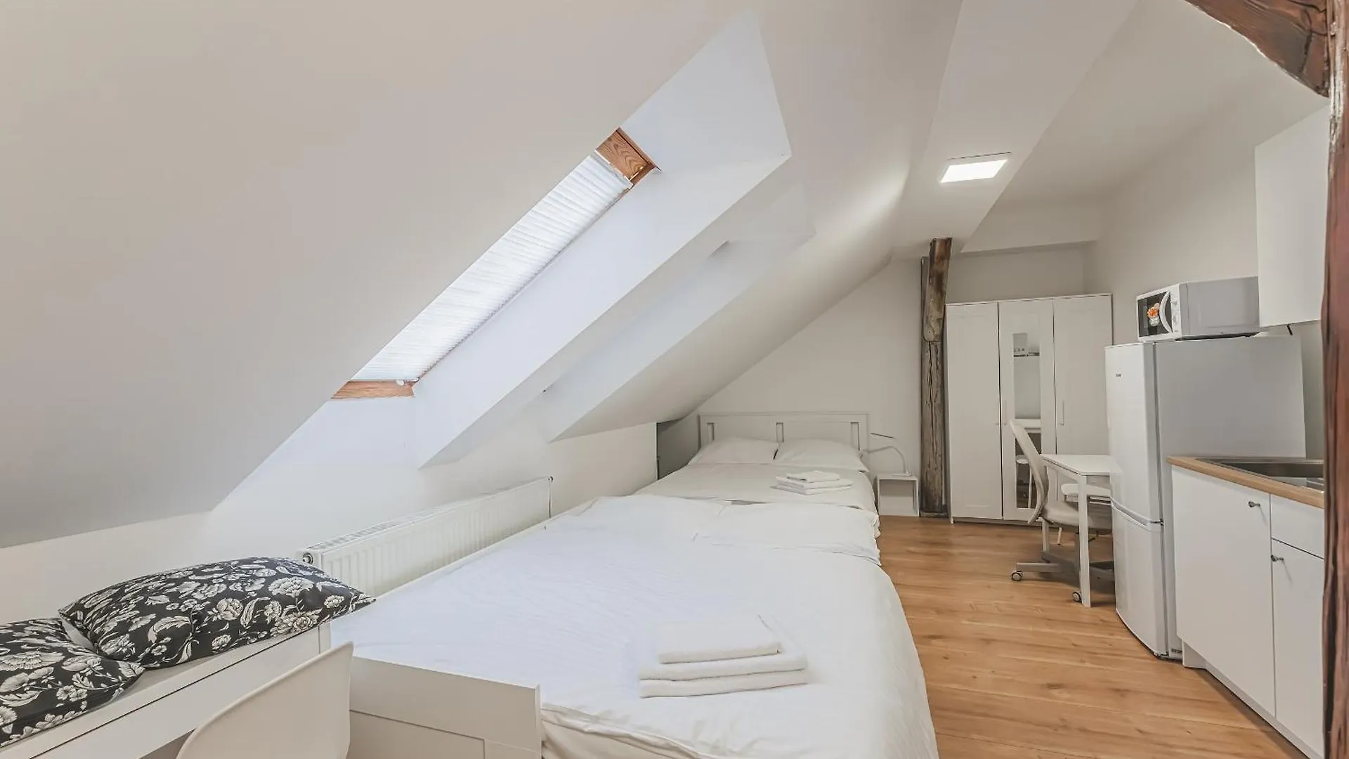 Flat Near Prague Castle Stylish & Prime Location 1 Apartamento